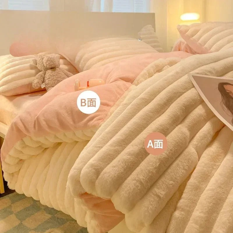 200x230cm Solid Color Plush Four Piece Set Winter Warm Comfortable Milk Velvet Quilt Cover Dormitory Bed Sheets and Pillowcases